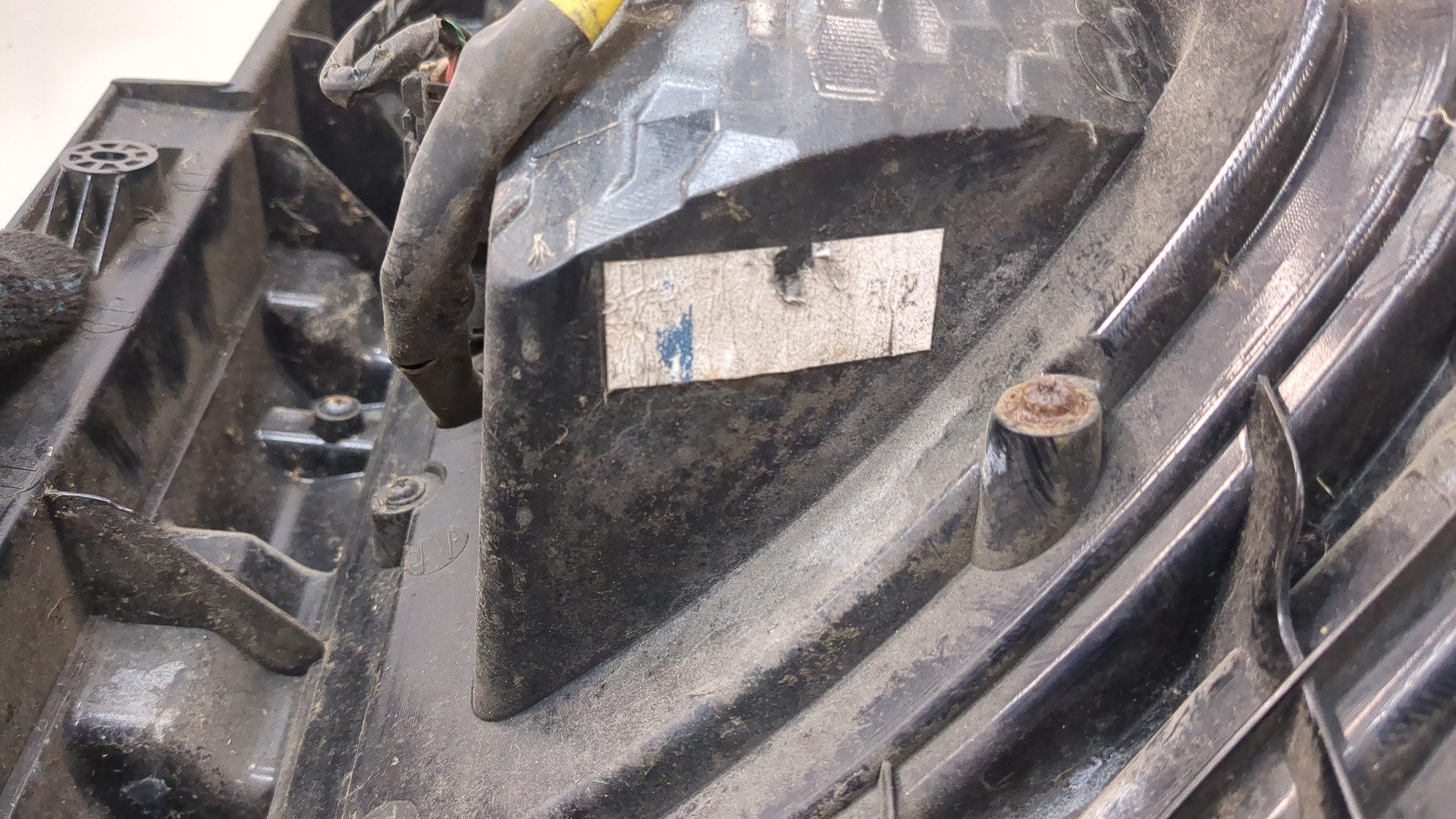 Фонарь задний левый