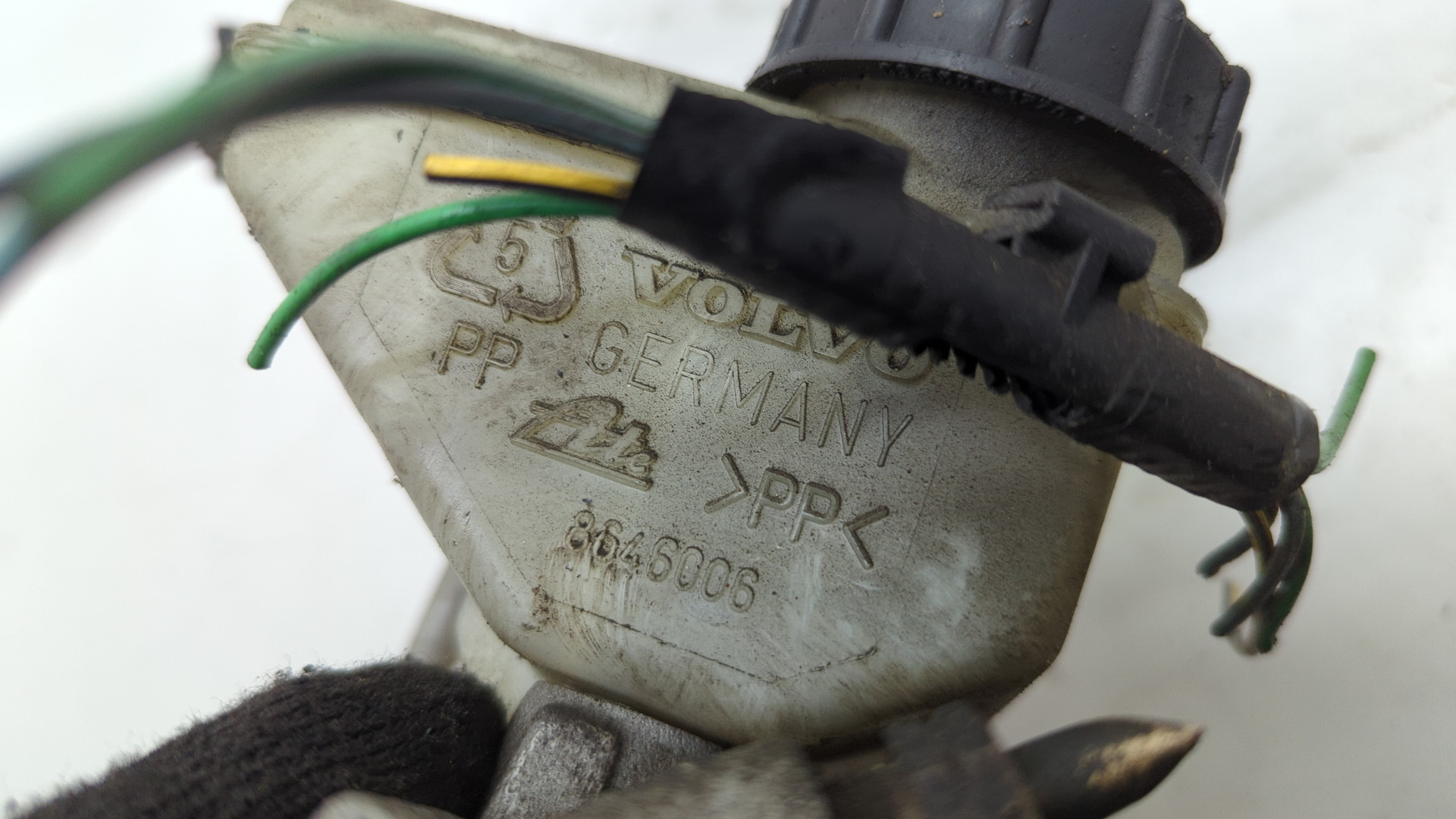 Цилиндр тормозной главный