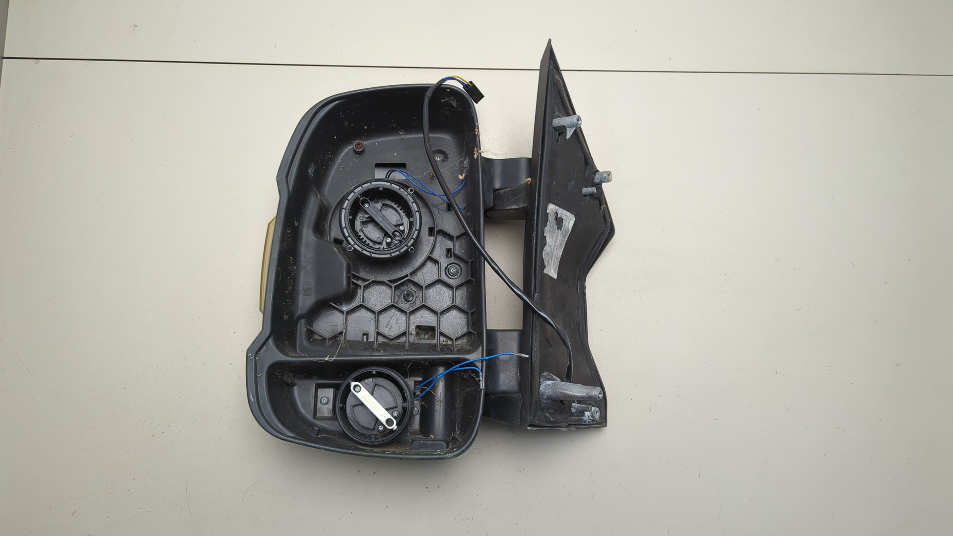 Зеркало левое электрическое