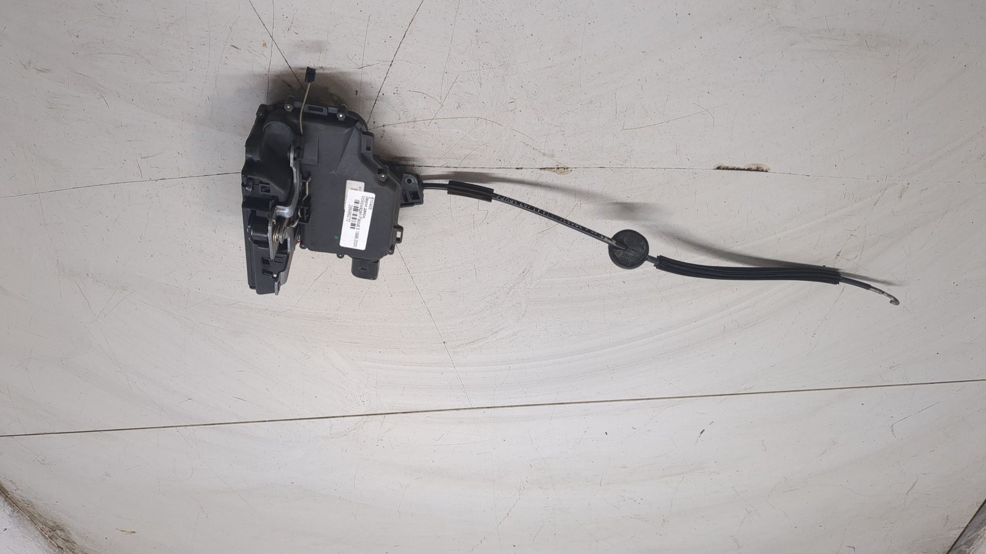 Замок двери задней правой