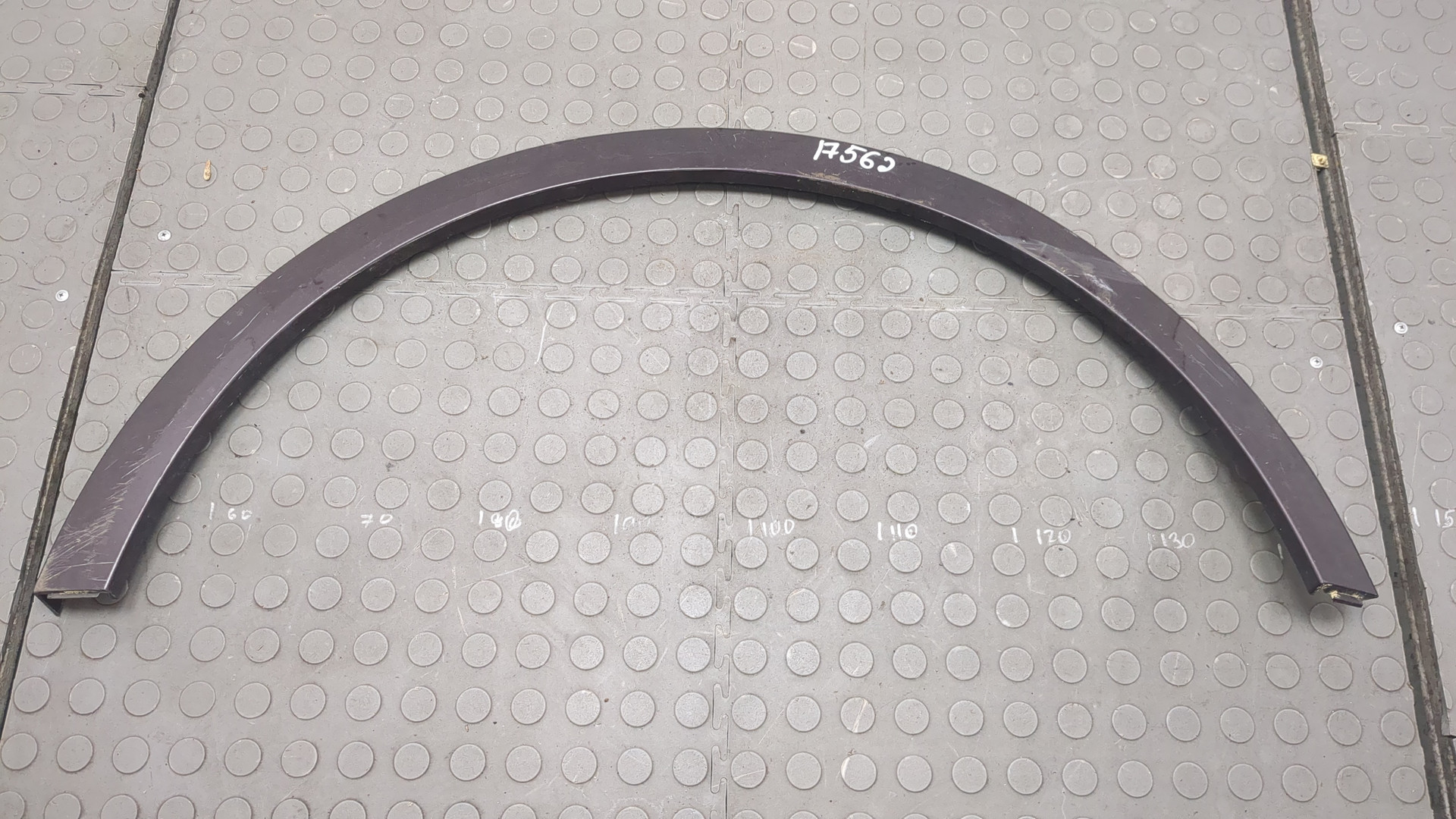 Накладка заднего крыла левого