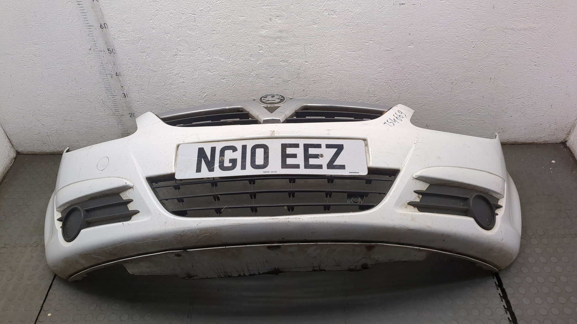 Бампер передний