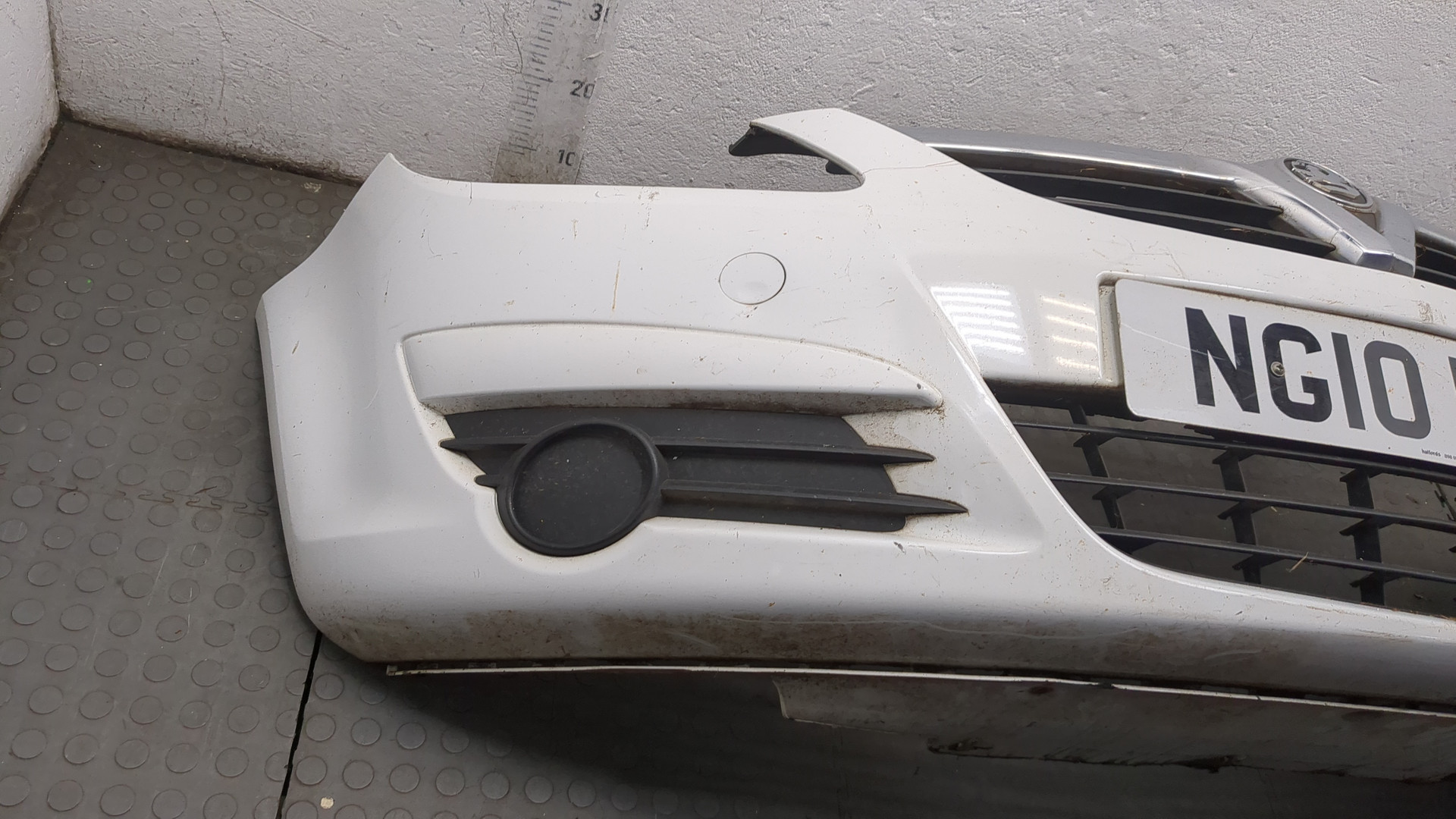 Бампер передний