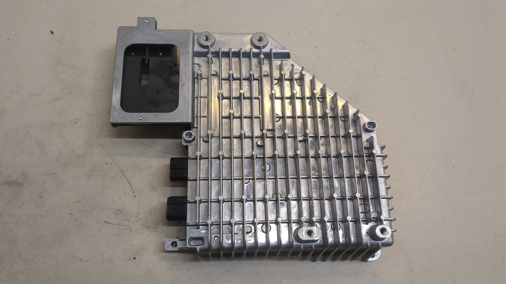 Преобразователь напряжения (адаптер)