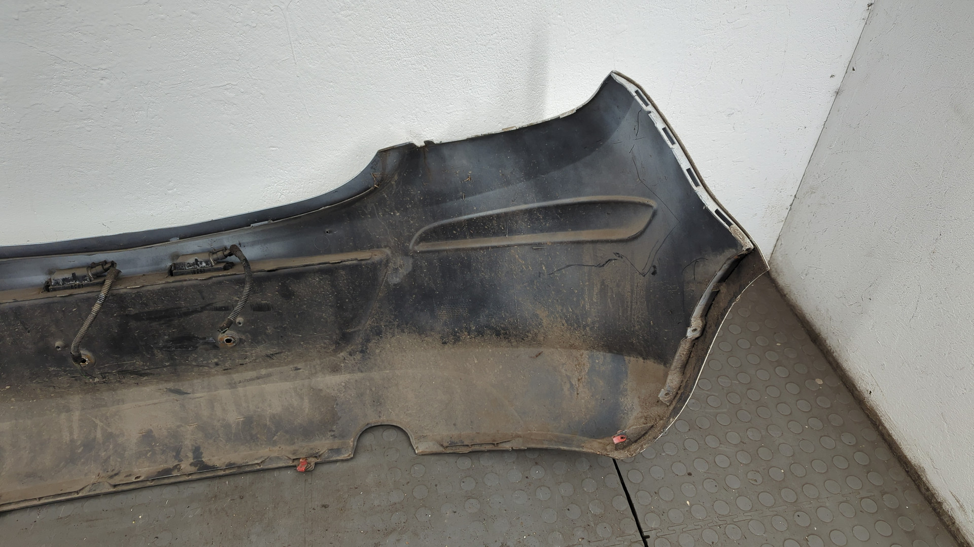 Бампер задний