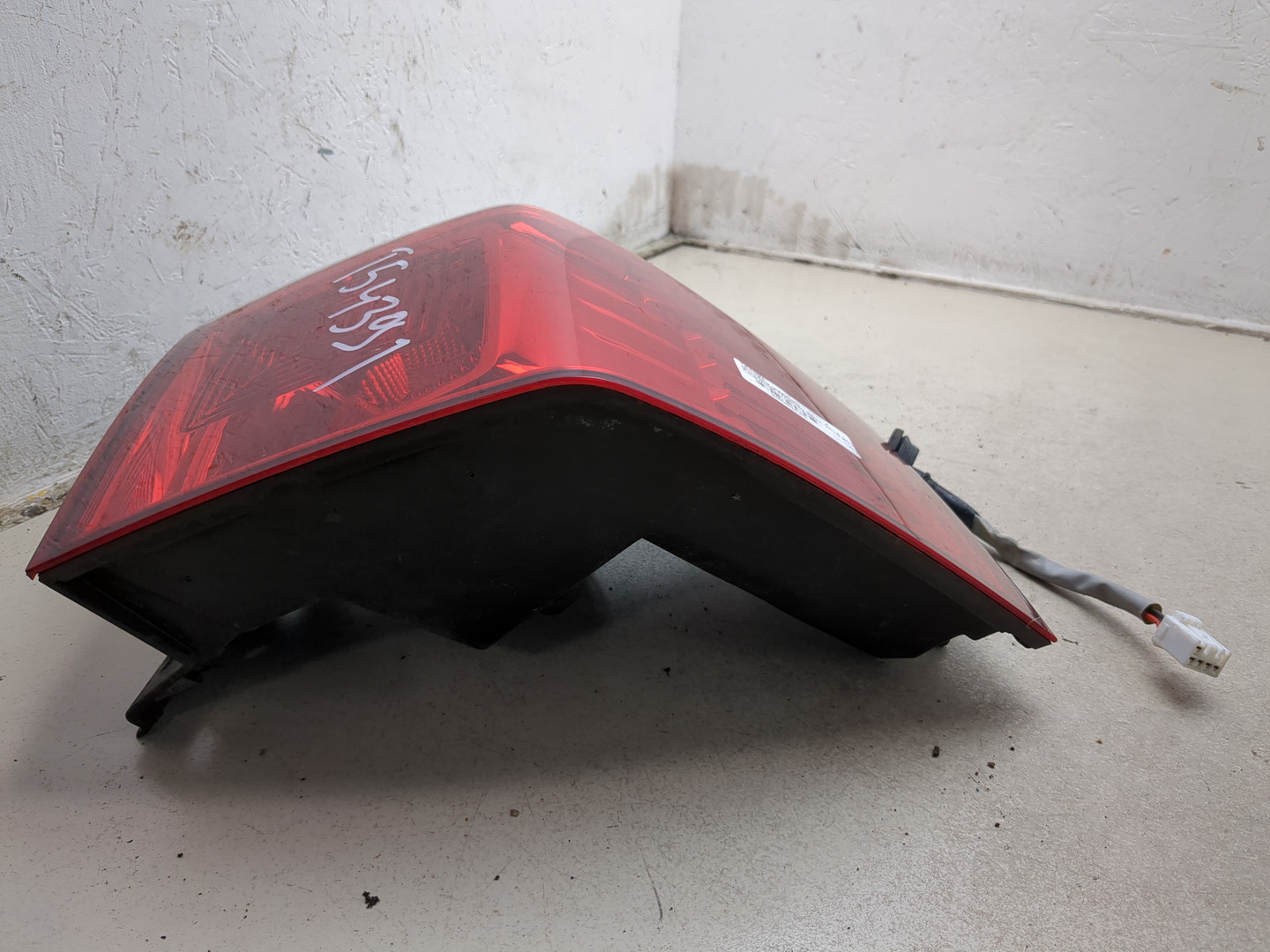 Фонарь задний правый