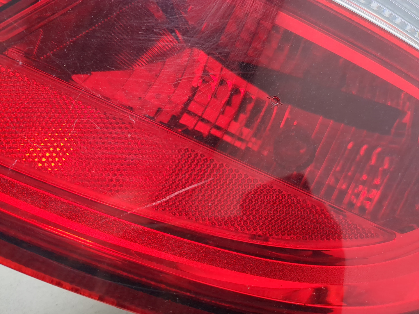 Фонарь задний правый