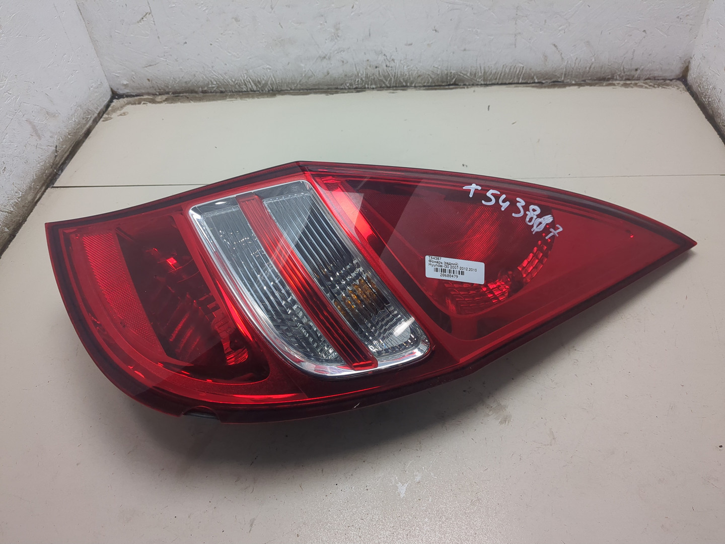 Фонарь задний правый