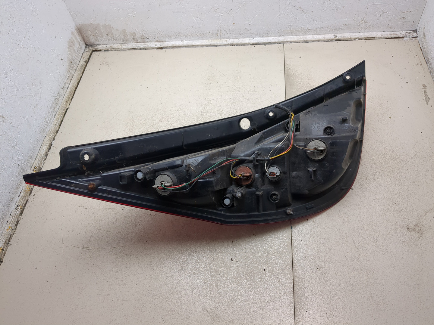 Фонарь задний правый