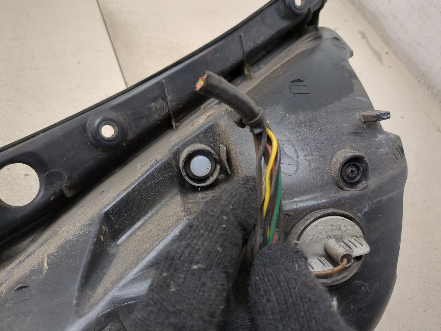 Фонарь задний правый