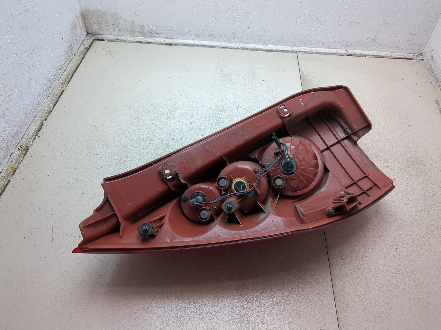 Фонарь задний правый