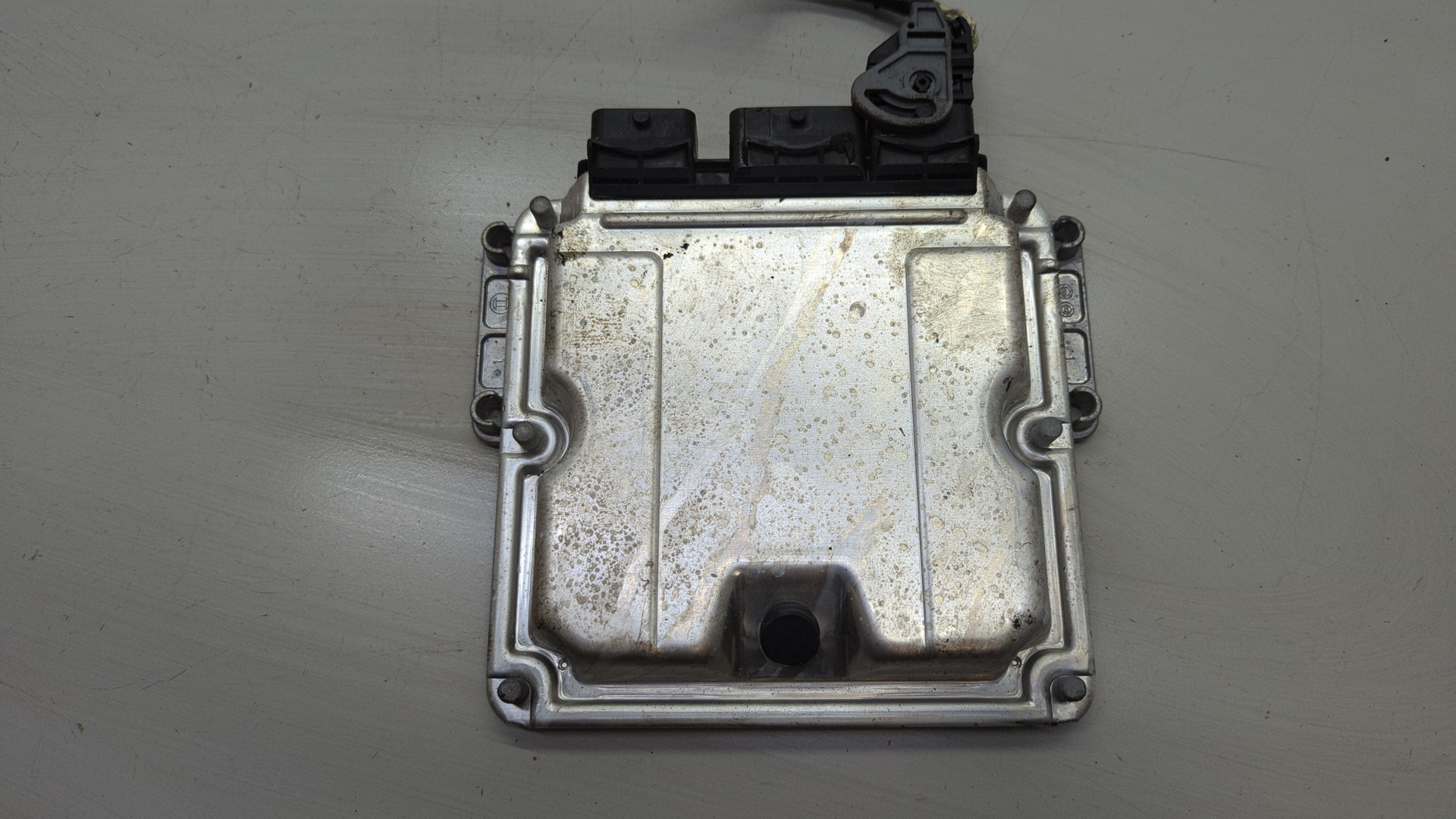 Блок управления двигателем