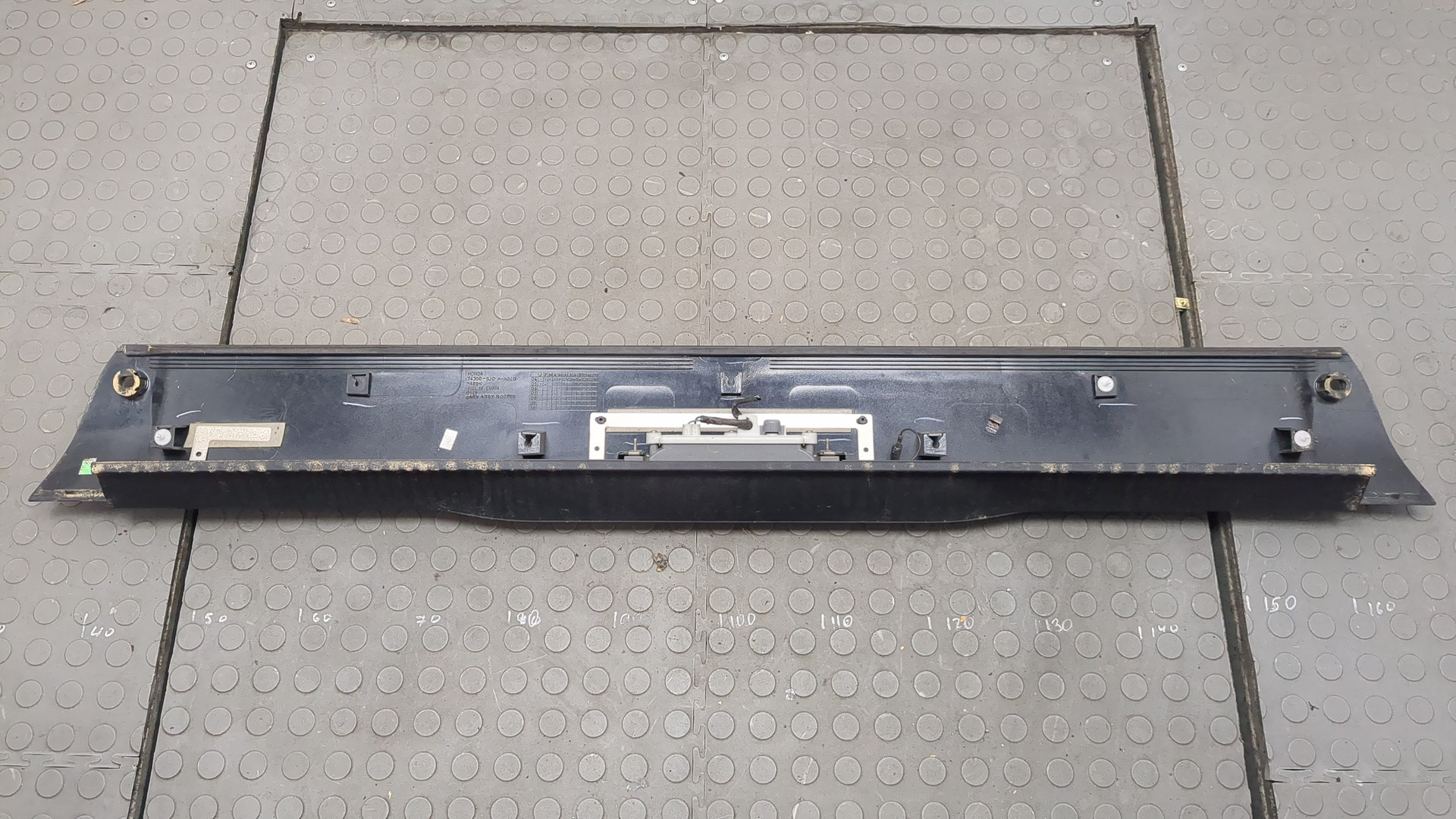 Спойлер переднего бампера