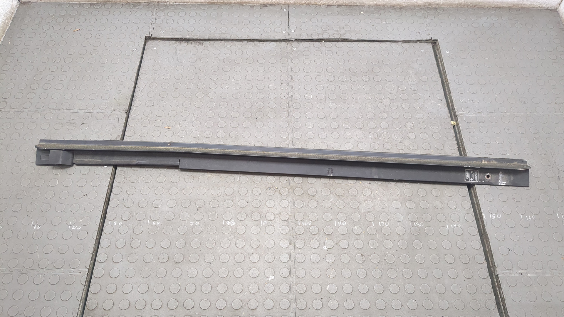 Кронштейн крышки багажника