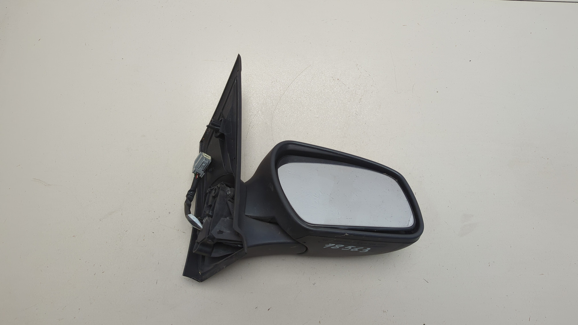 Зеркало правое электрическое