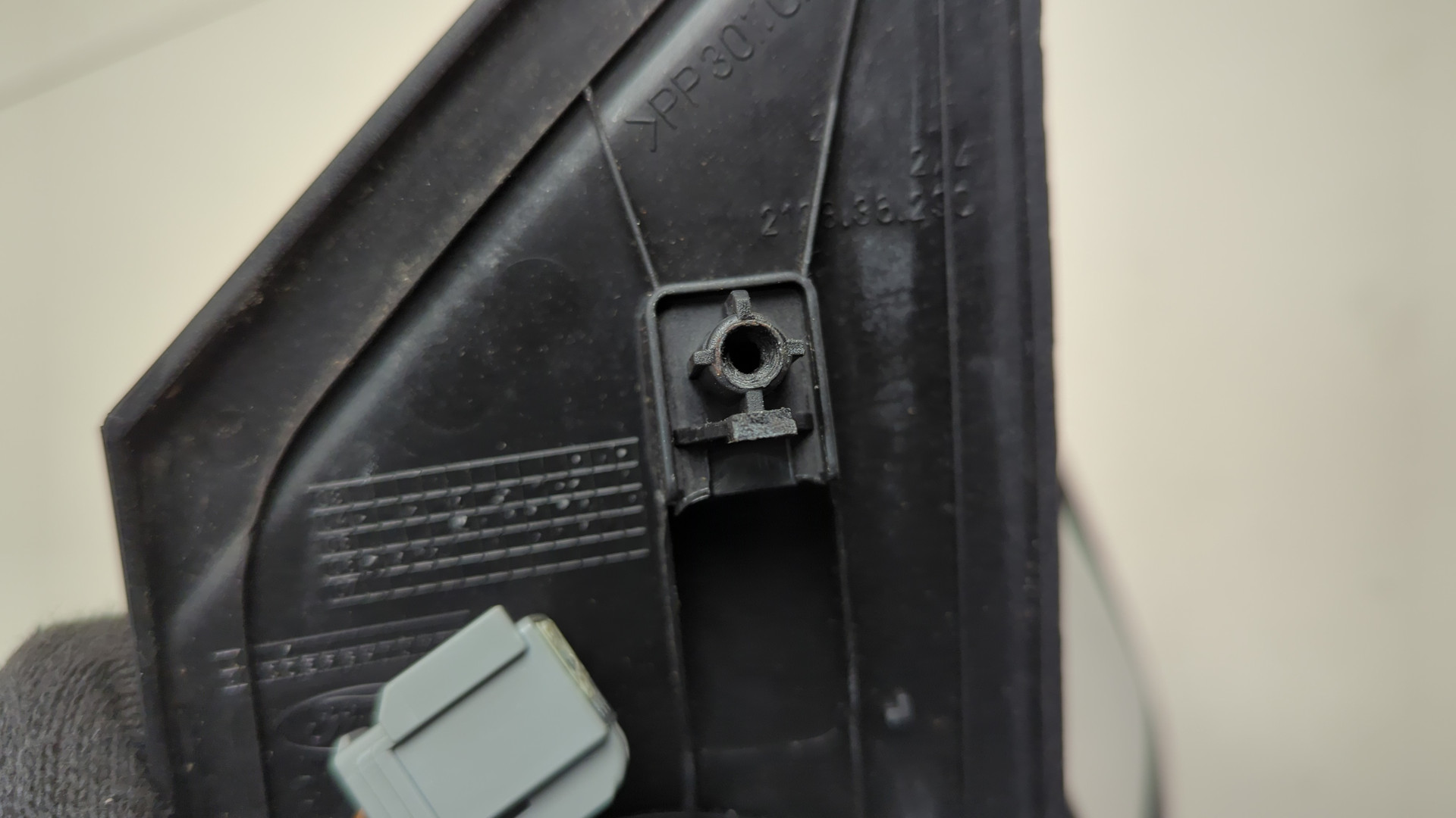 Зеркало правое электрическое