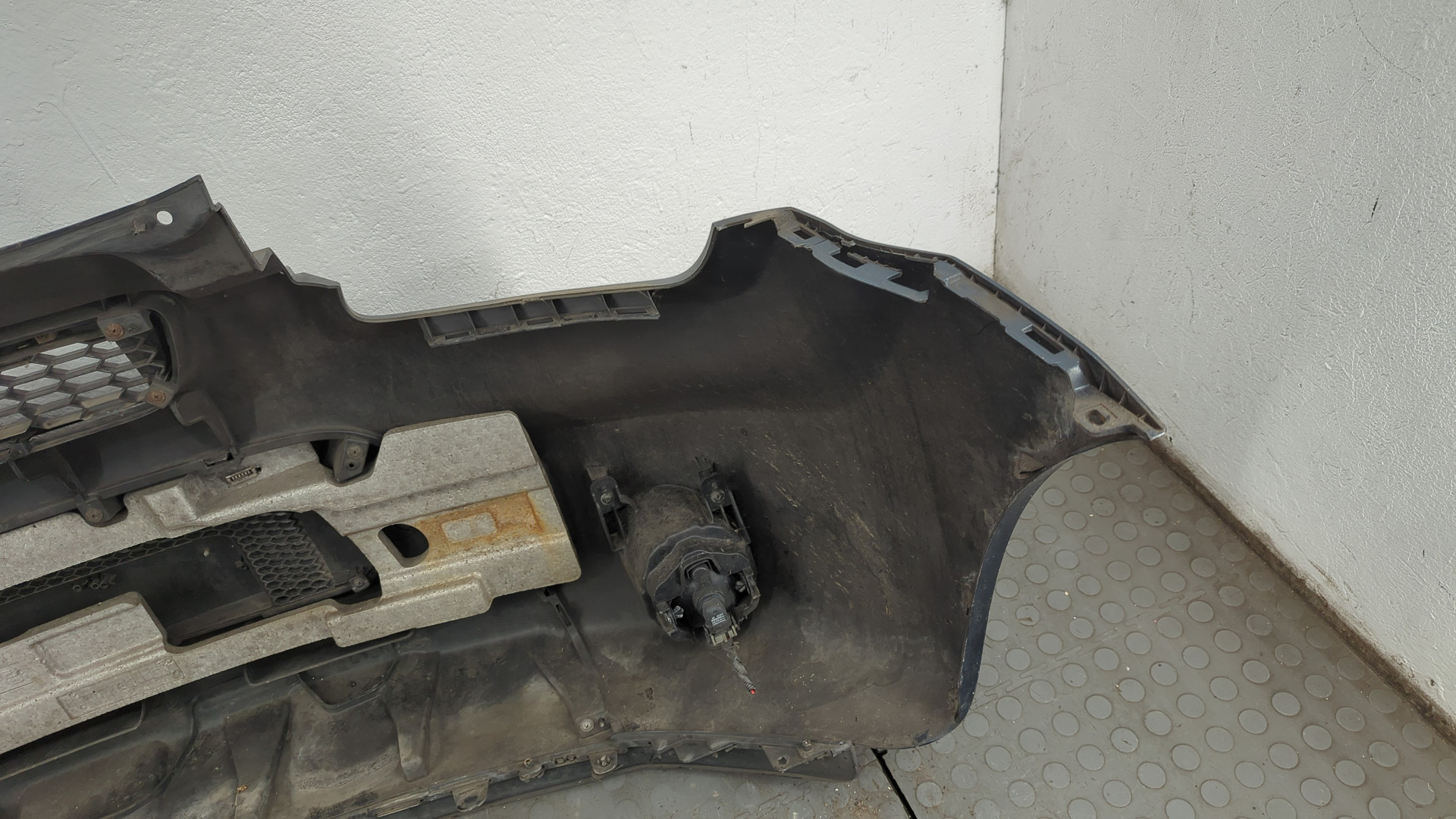 Бампер передний