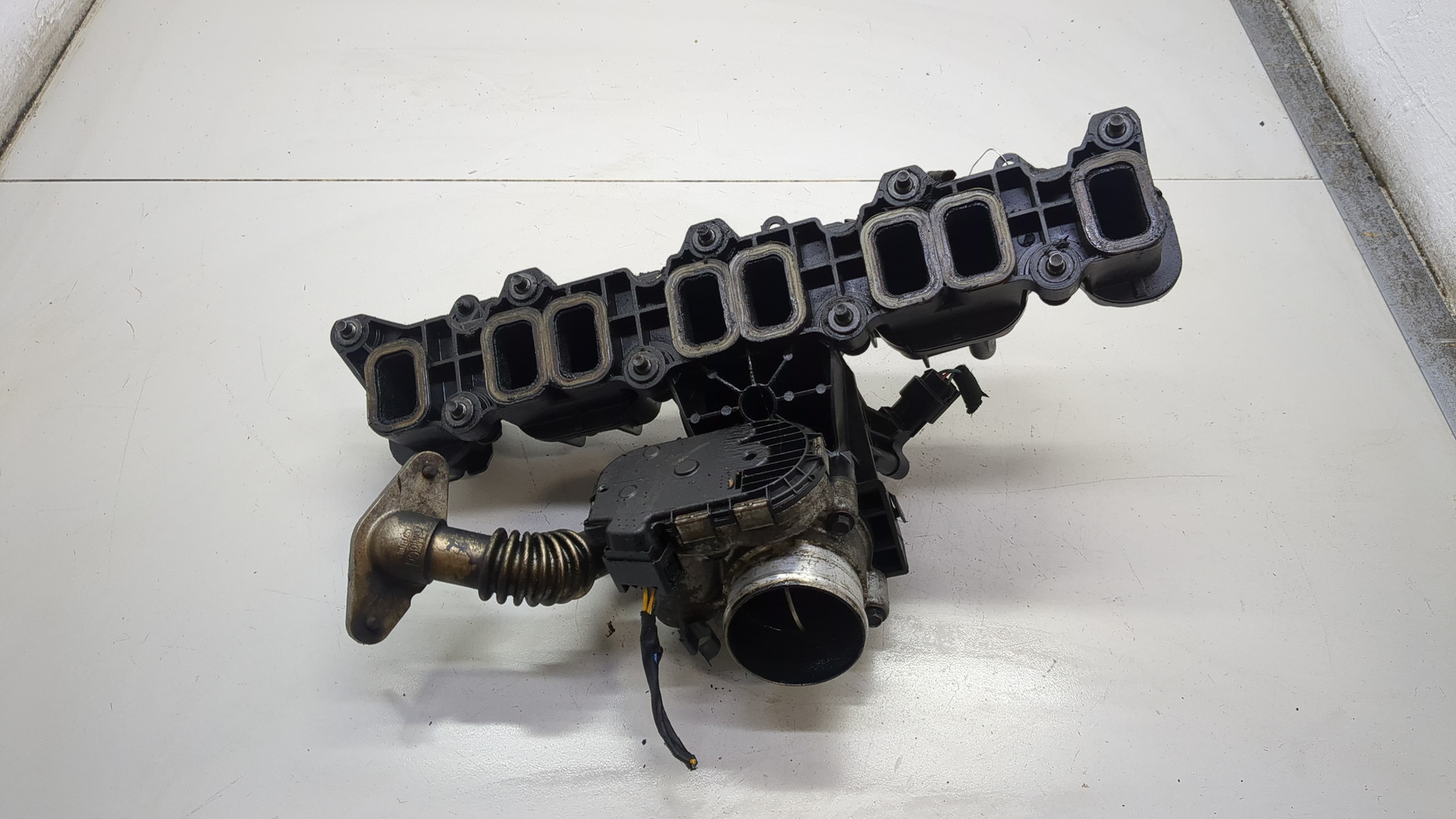 Коллектор впускной