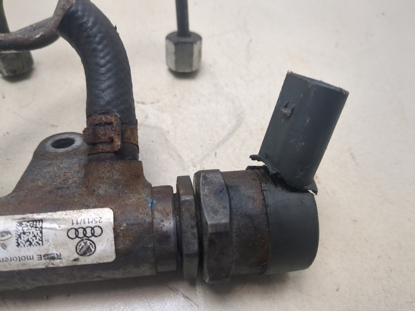 Рейка топливная (рампа)