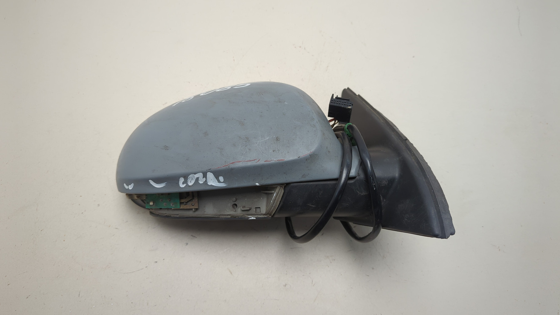 Зеркало правое электрическое