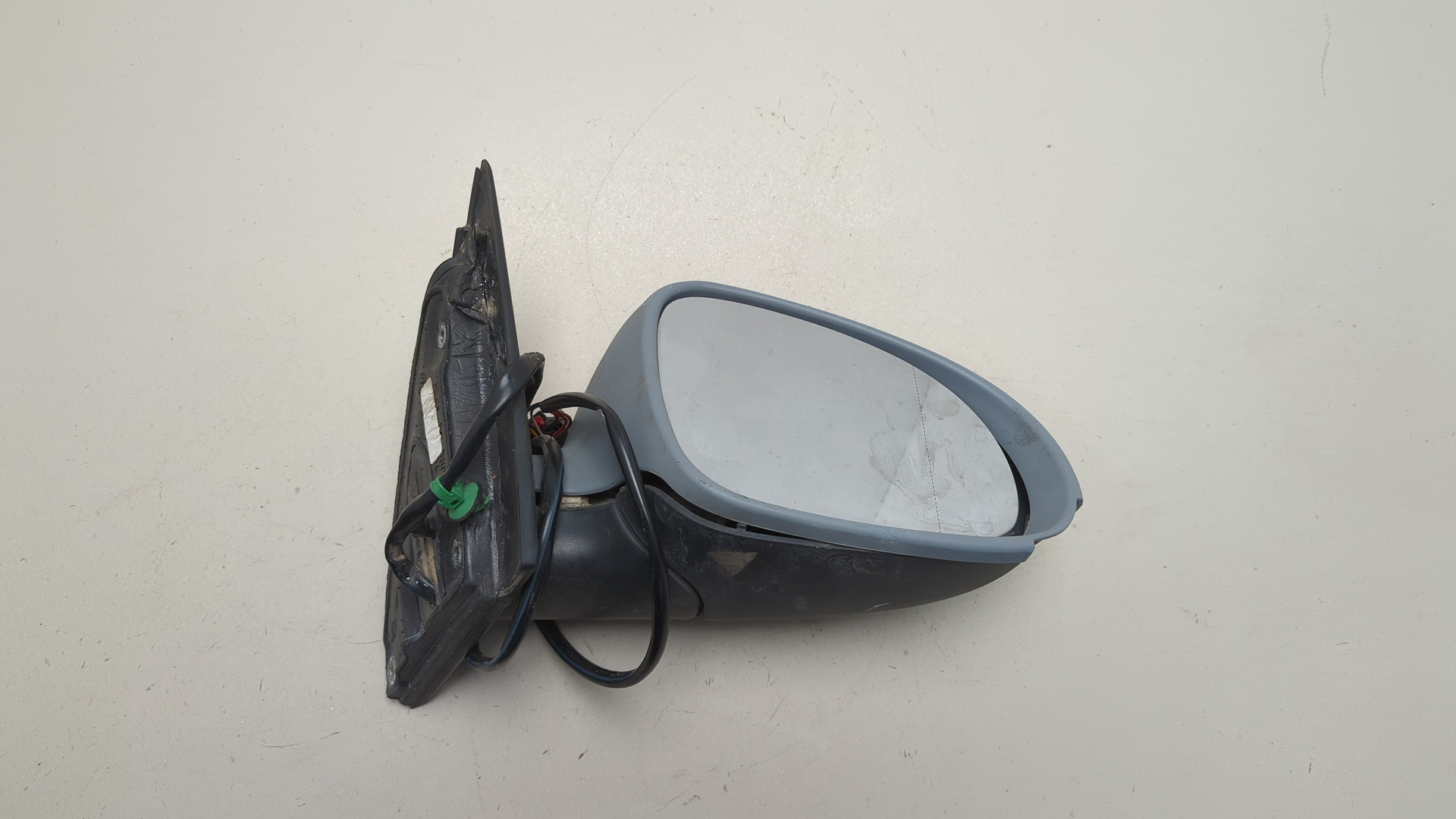 Зеркало правое электрическое