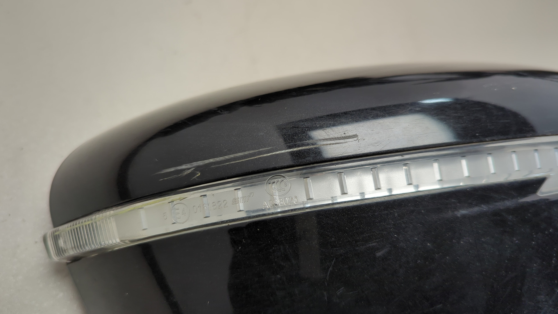 Зеркало правое электрическое