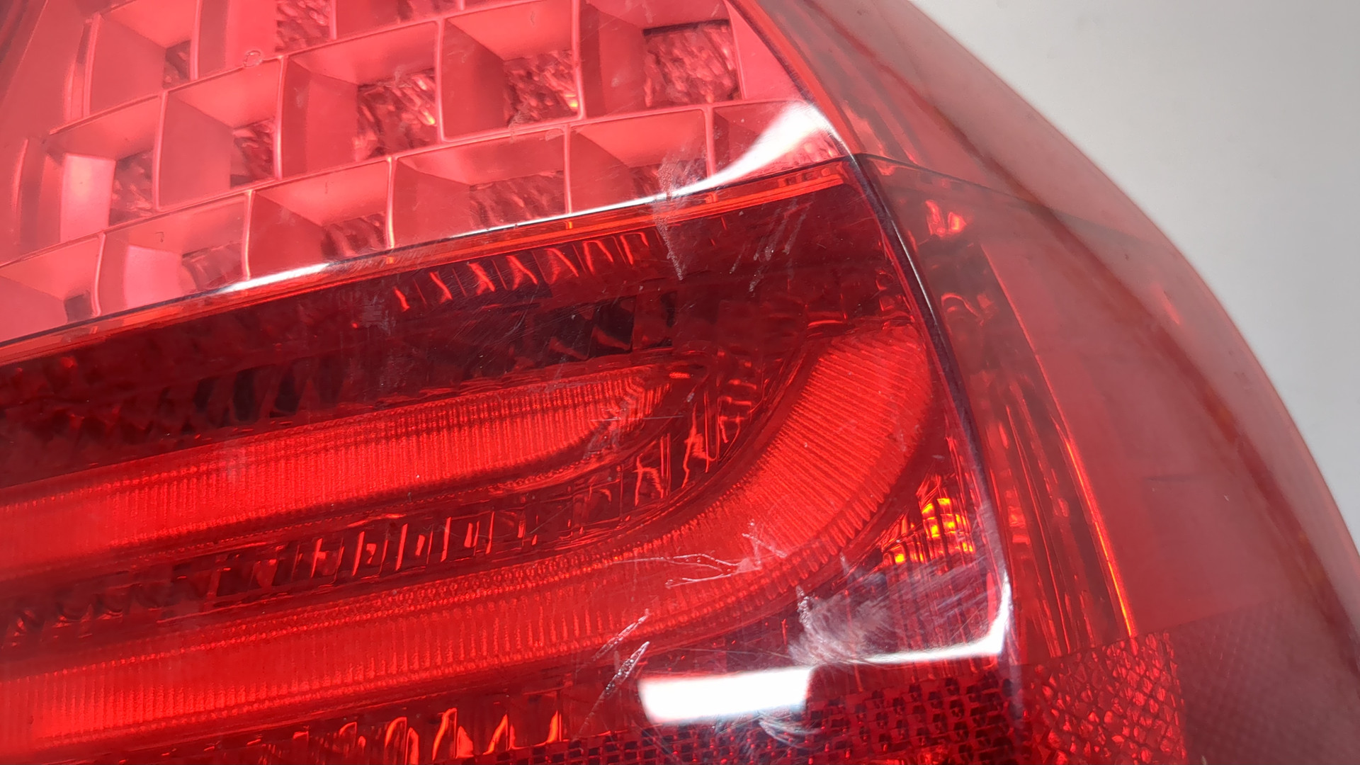 Фонарь задний правый