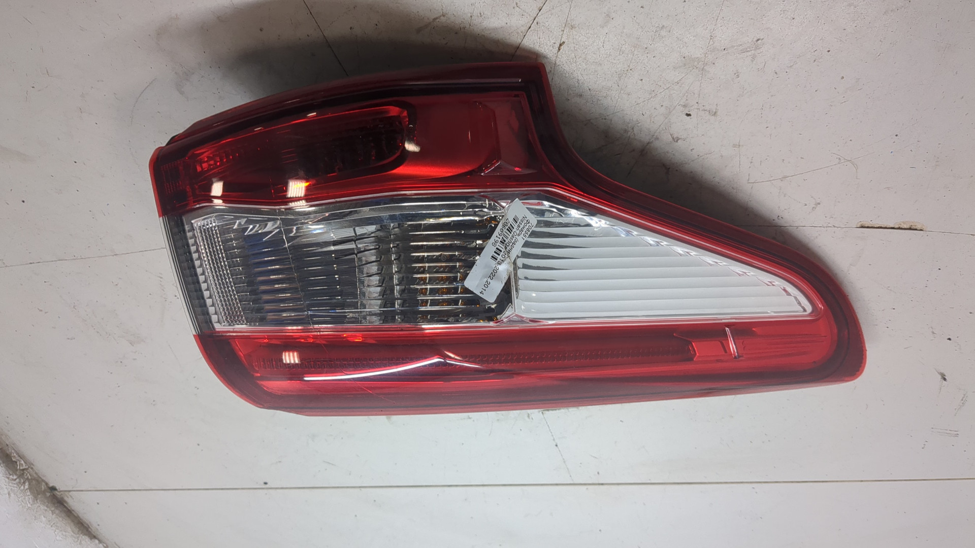 Фонарь задний левый