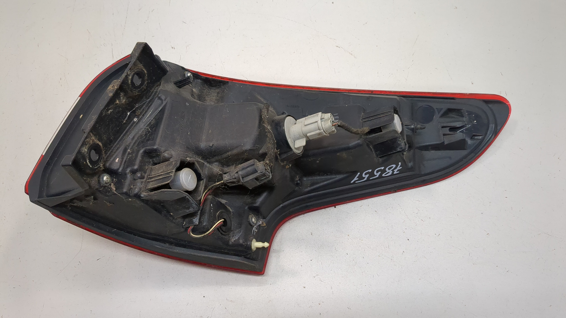 Фонарь задний левый