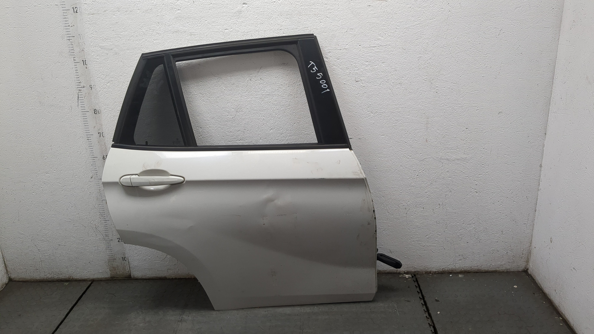 Дверь задняя правая