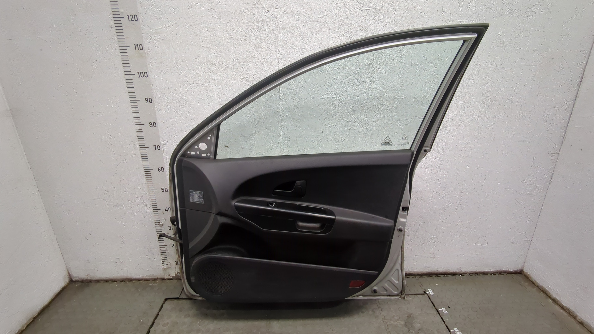 Дверь передняя правая