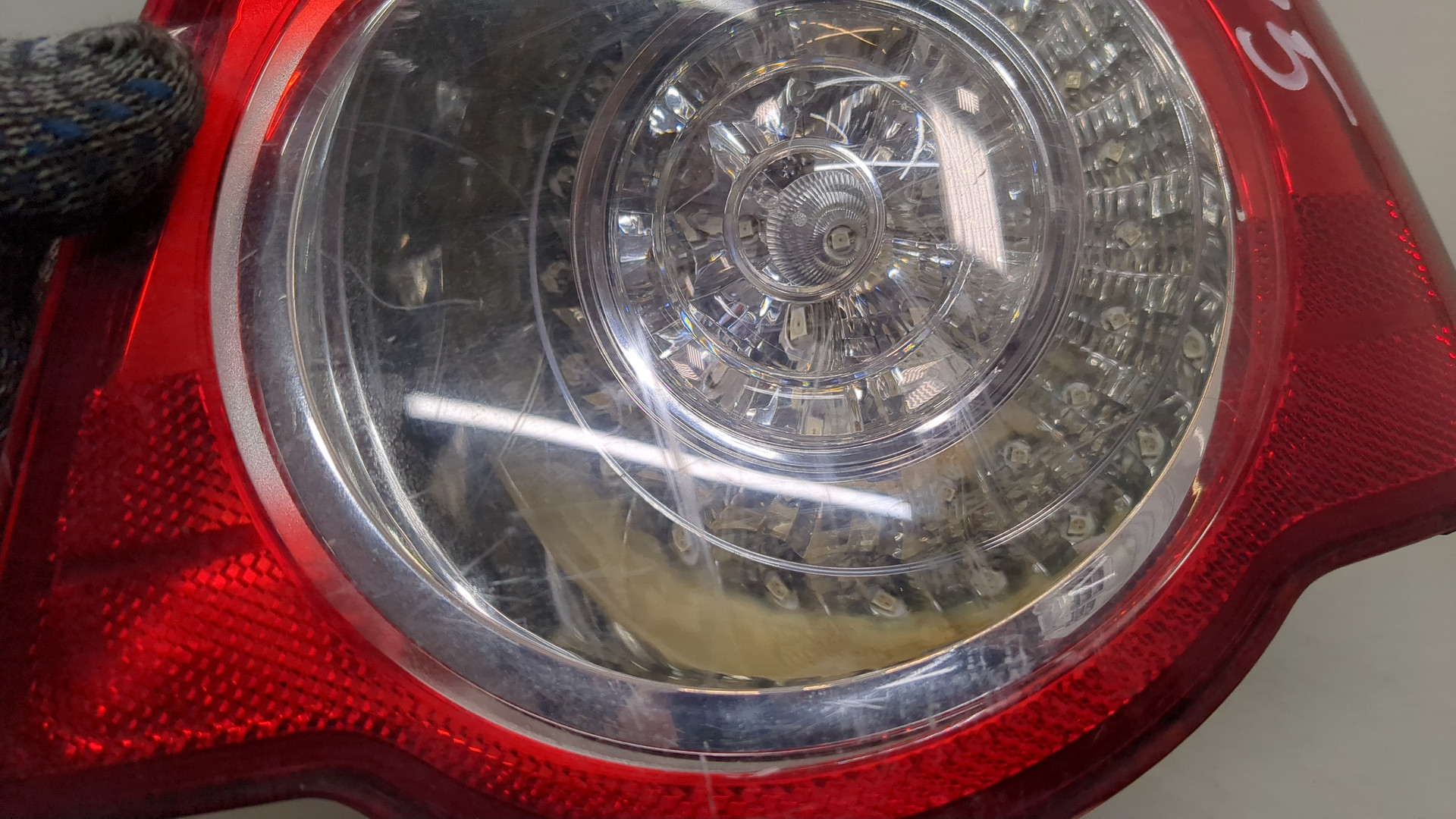 Фонарь задний правый