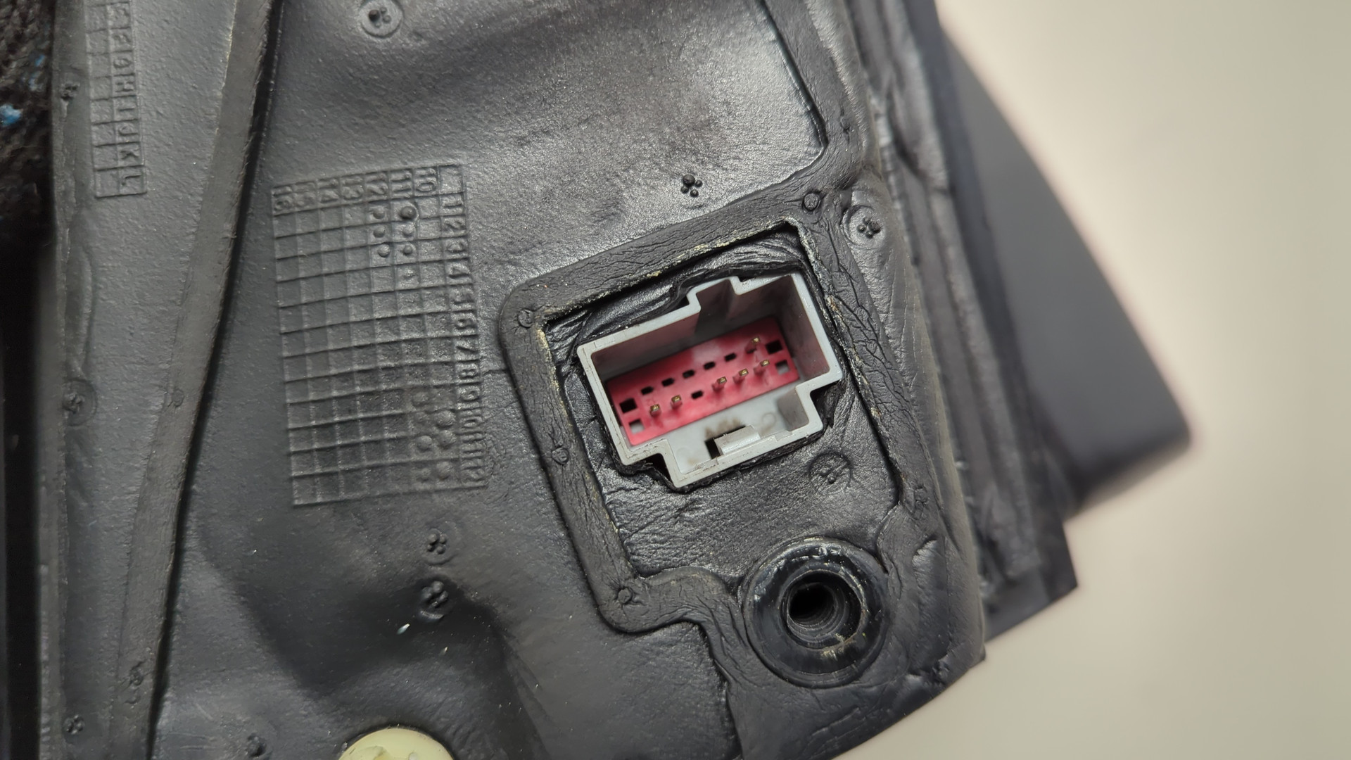 Зеркало правое электрическое