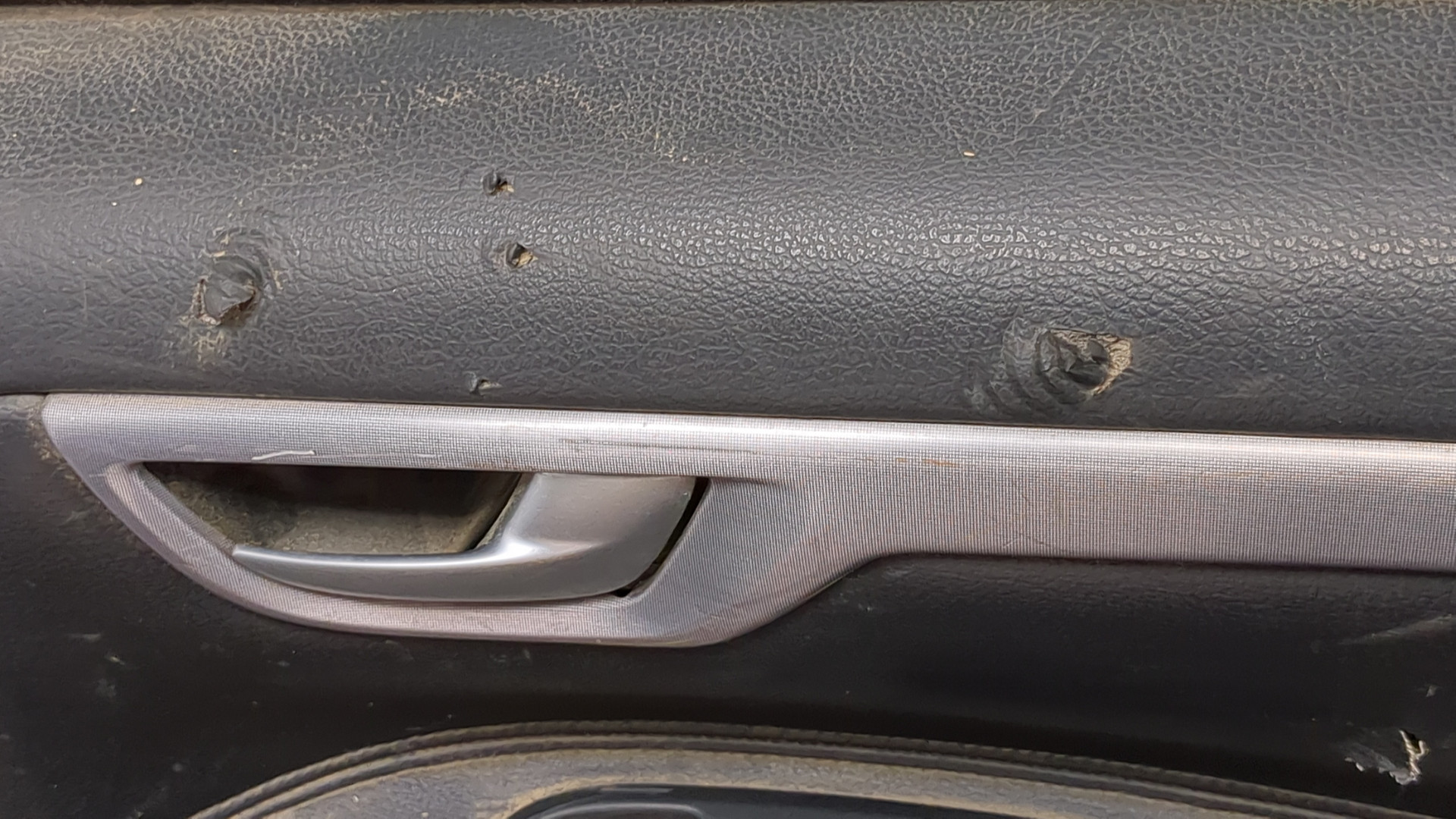 Дверь задняя правая