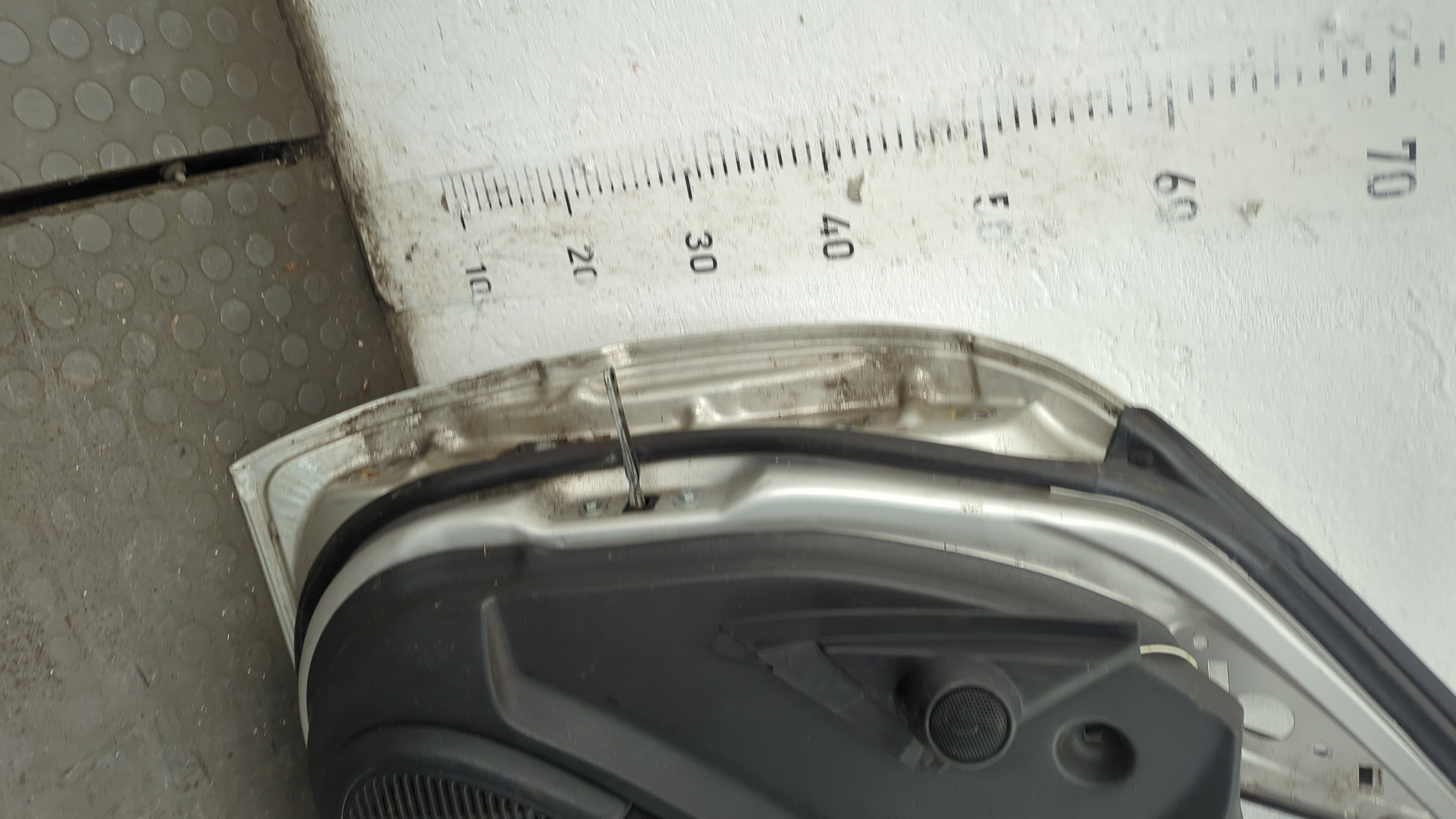 Дверь передняя правая