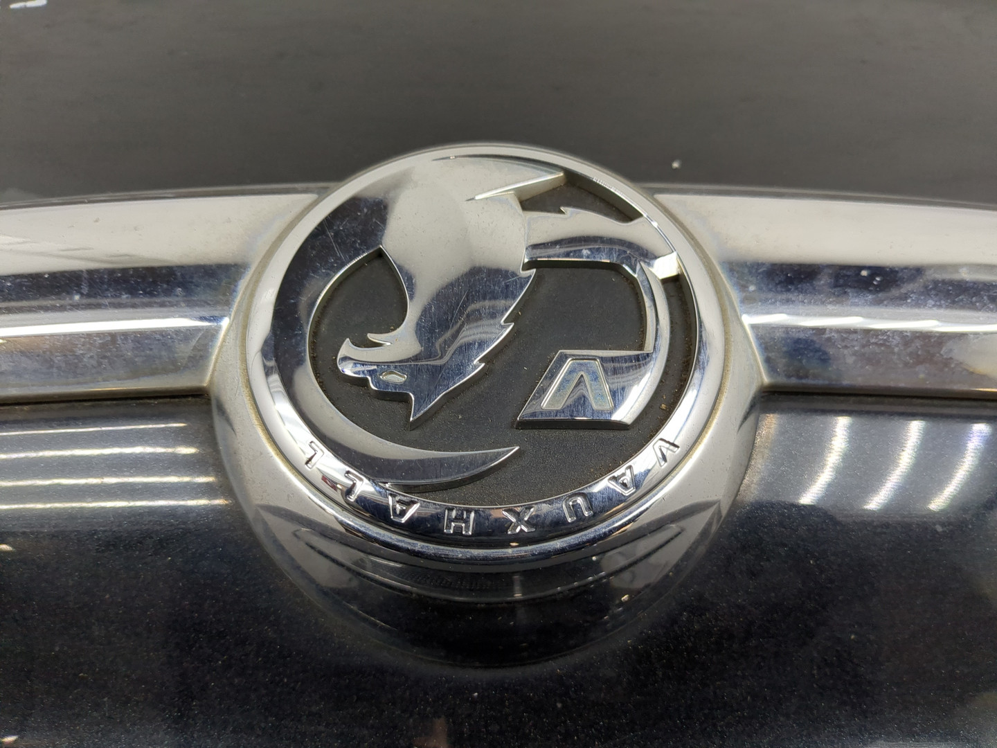 Дверь багажника