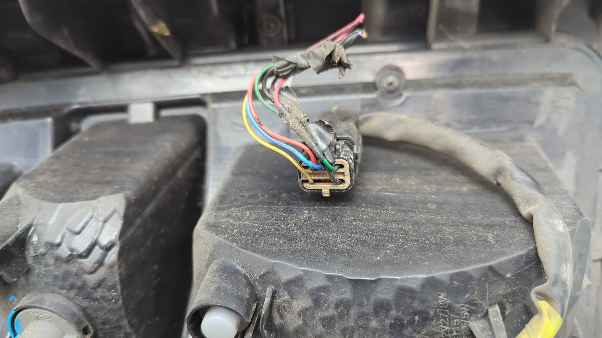 Фонарь задний правый