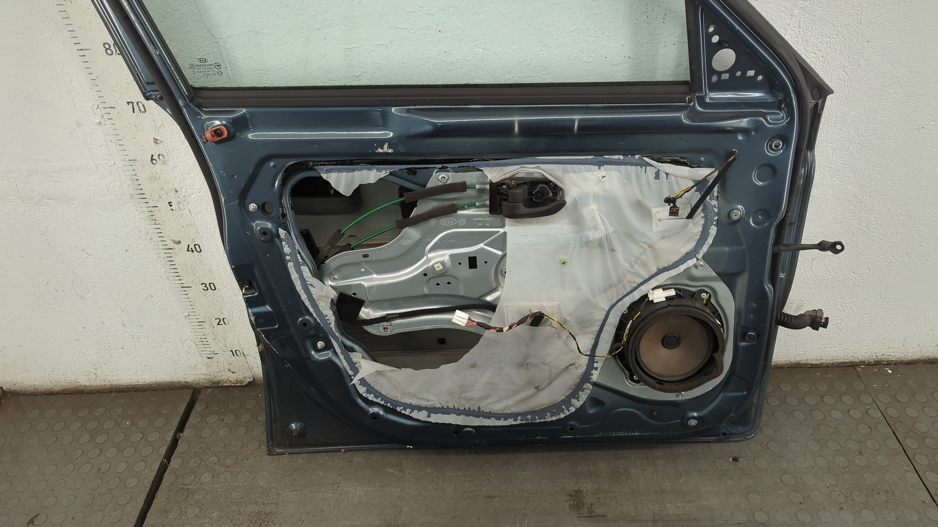 Дверь передняя левая