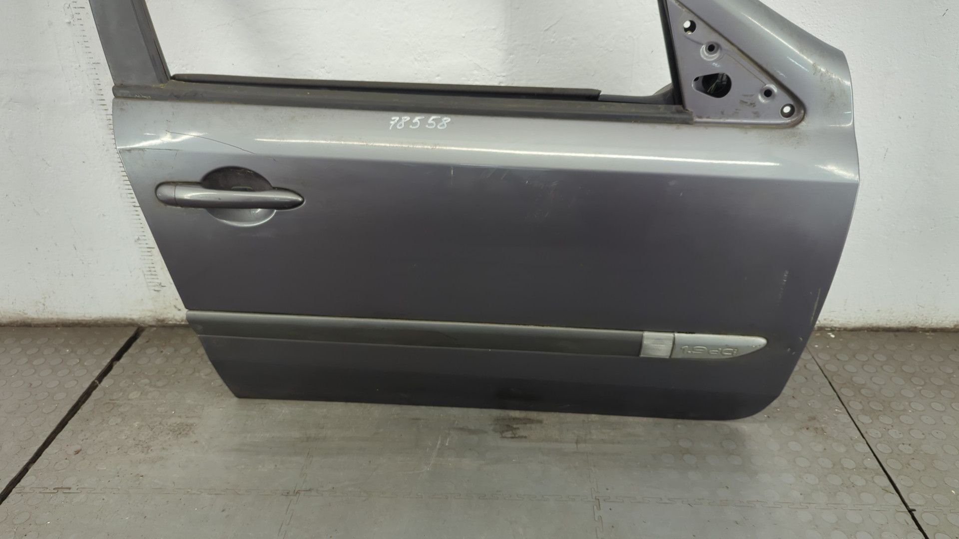 Дверь передняя правая