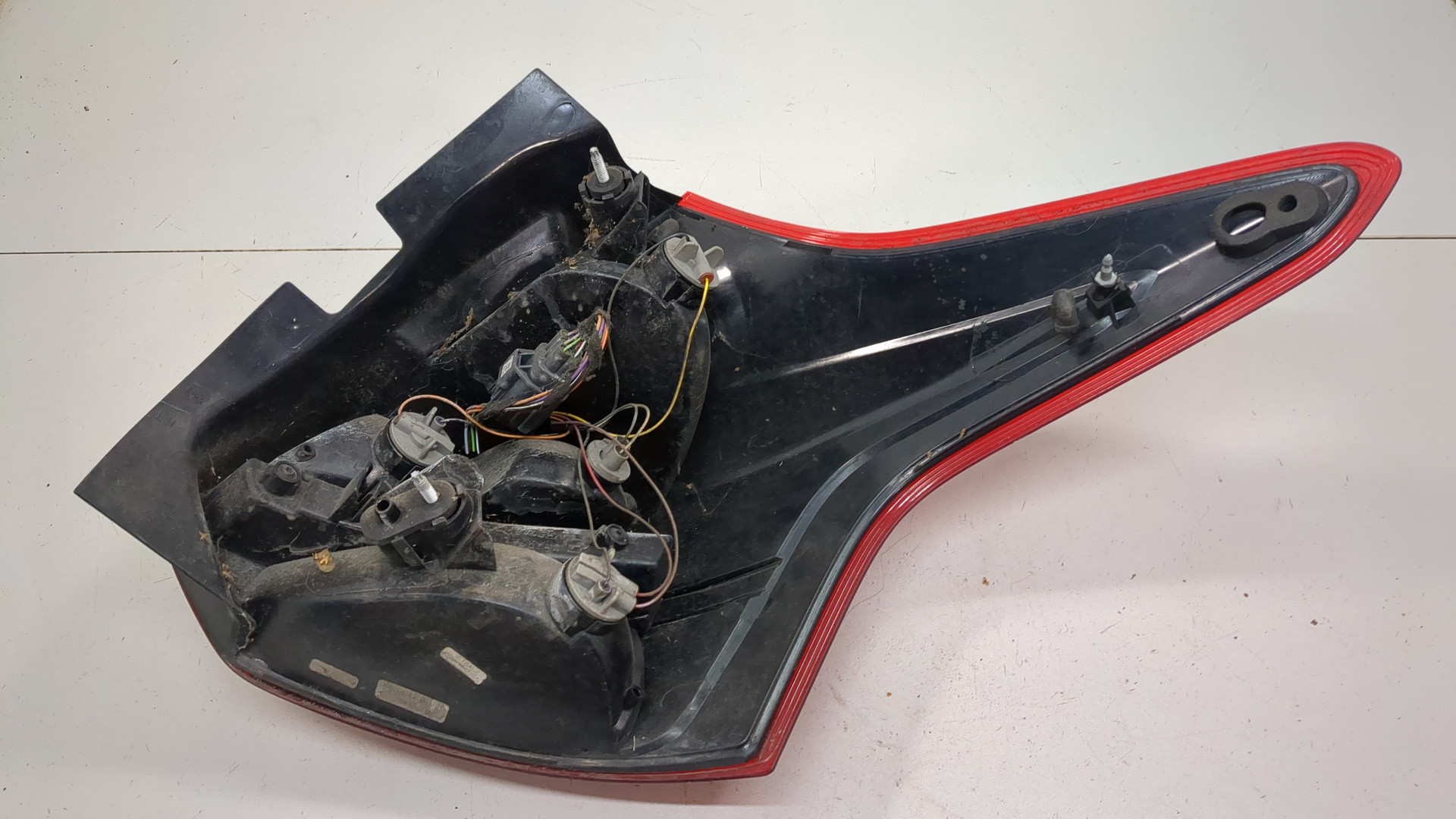 Фонарь задний левый