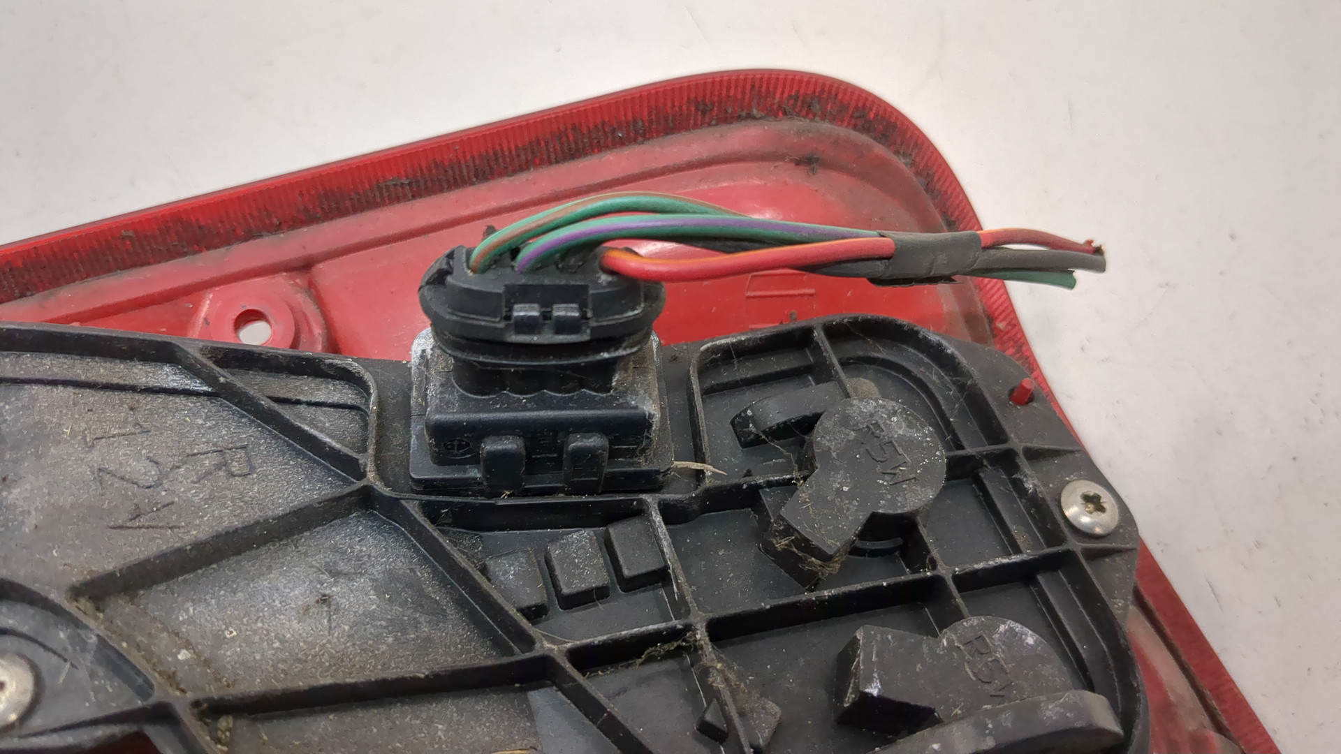 Фонарь задний правый