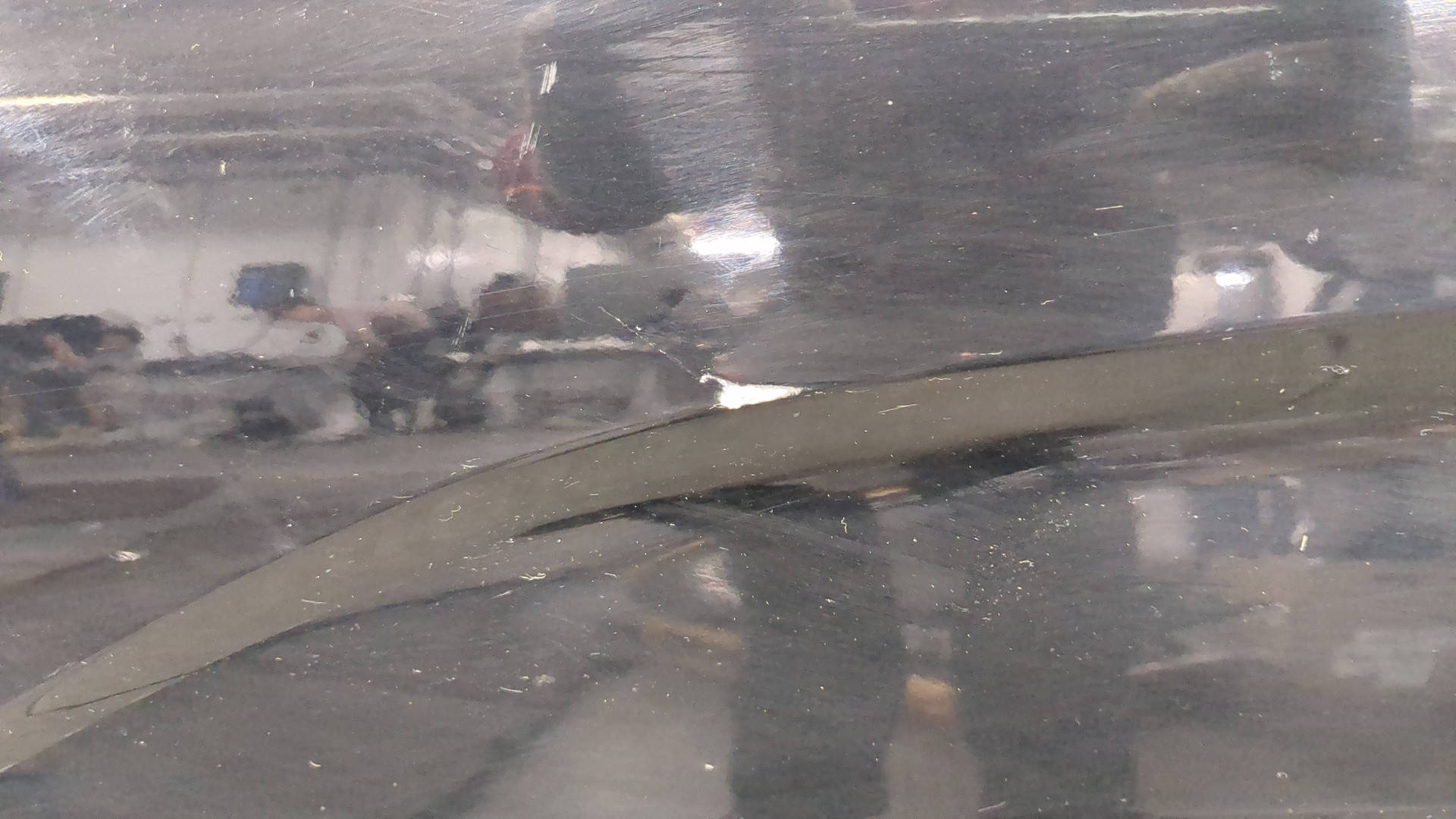 Дверь передняя левая