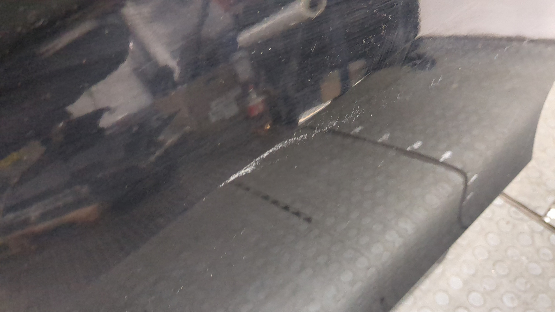 Дверь передняя левая