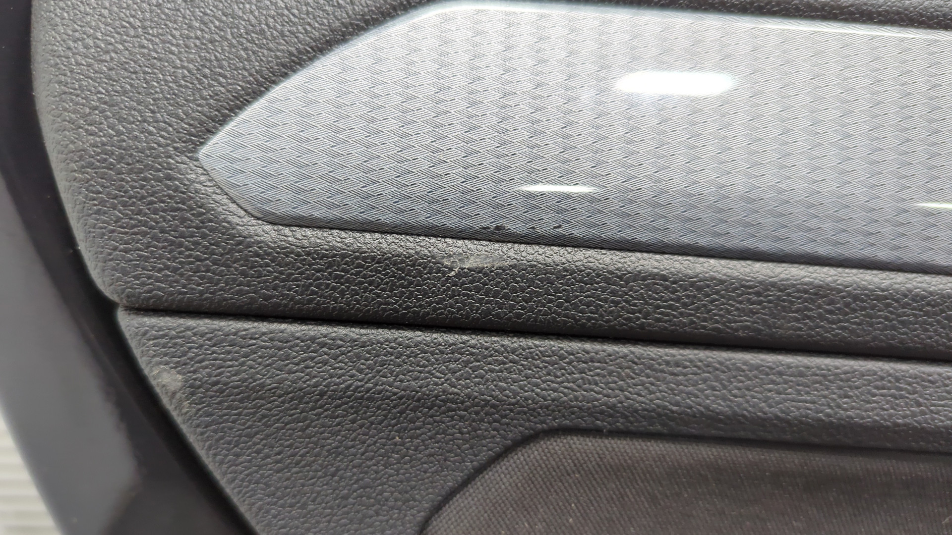 Дверь задняя левая