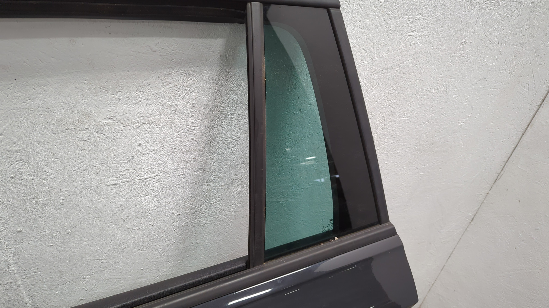 Дверь задняя левая