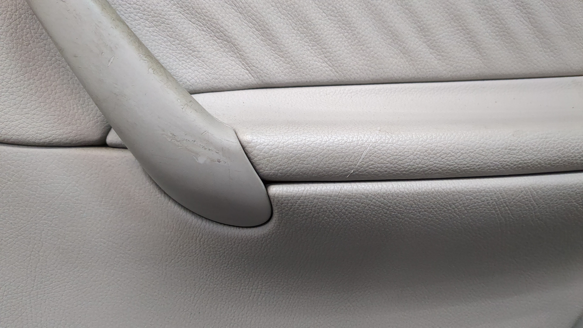 Дверь задняя правая