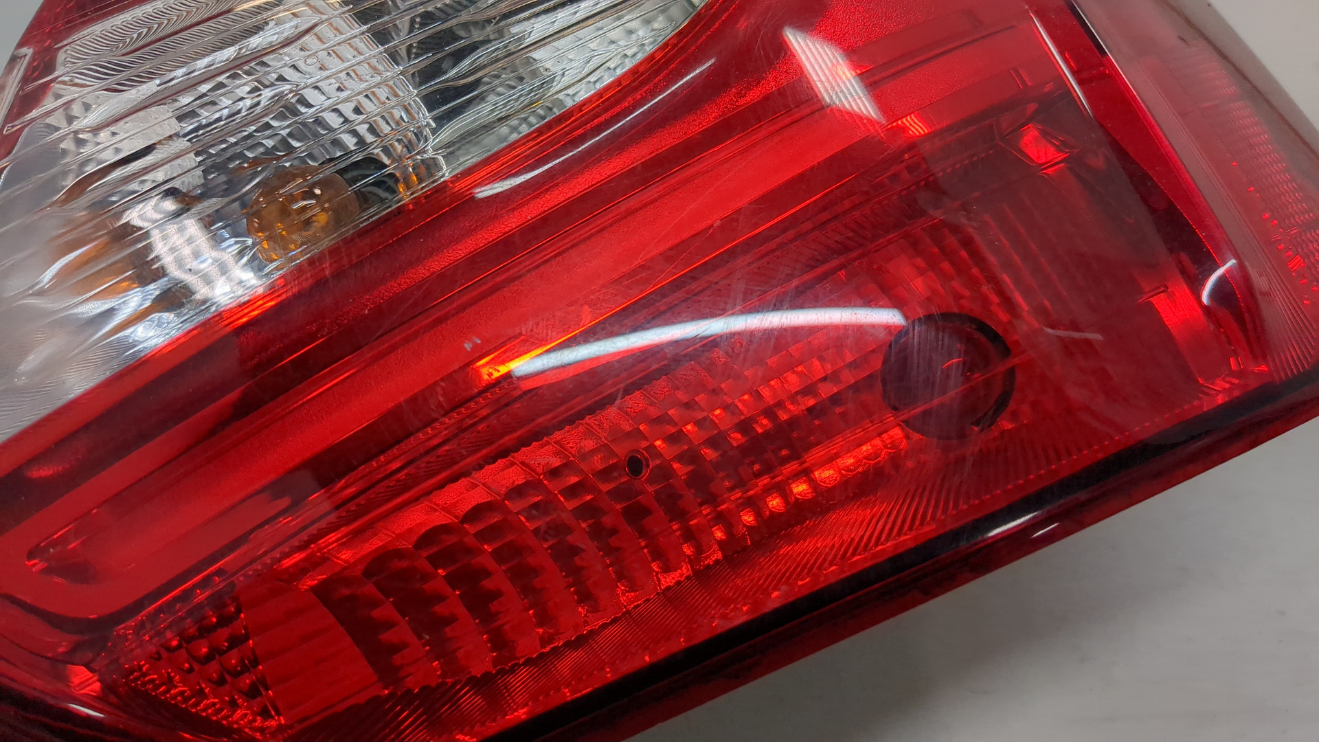 Фонарь задний правый