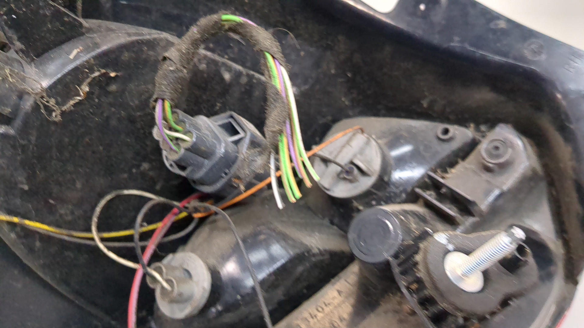 Фонарь задний правый