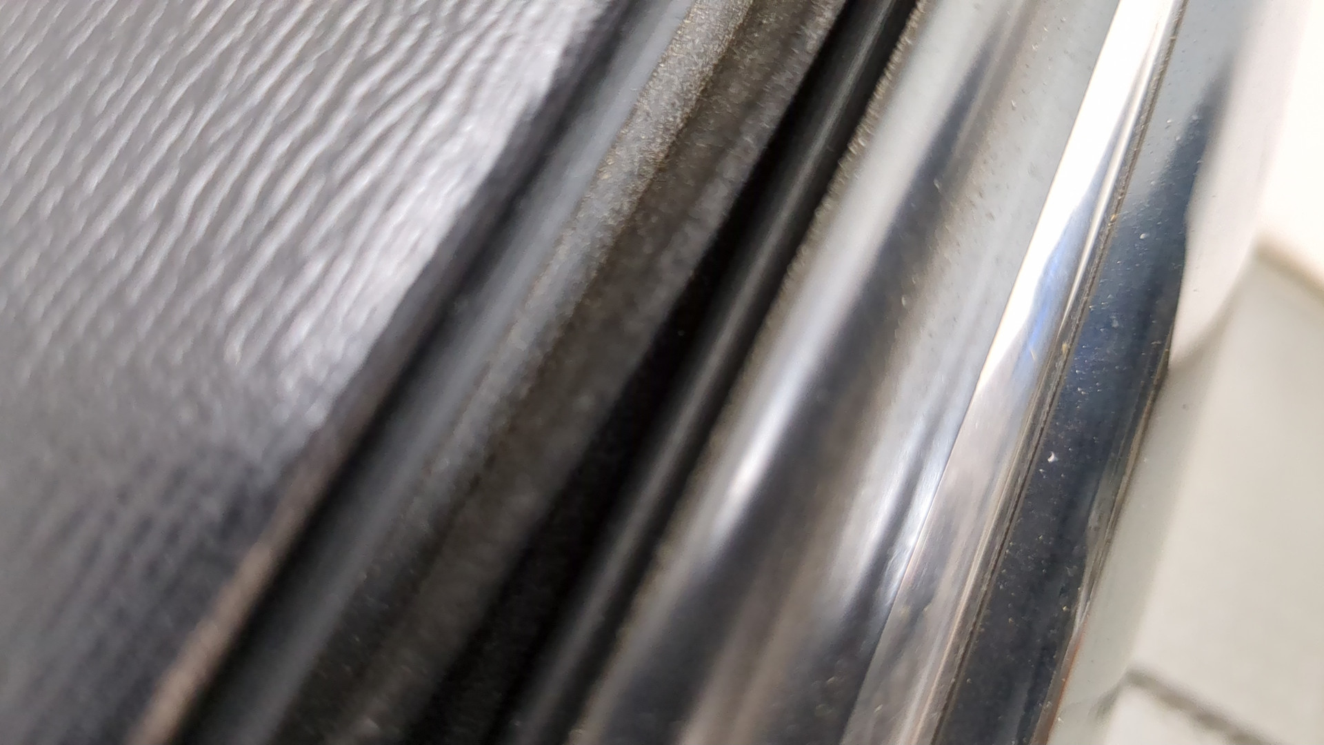 Дверь передняя левая