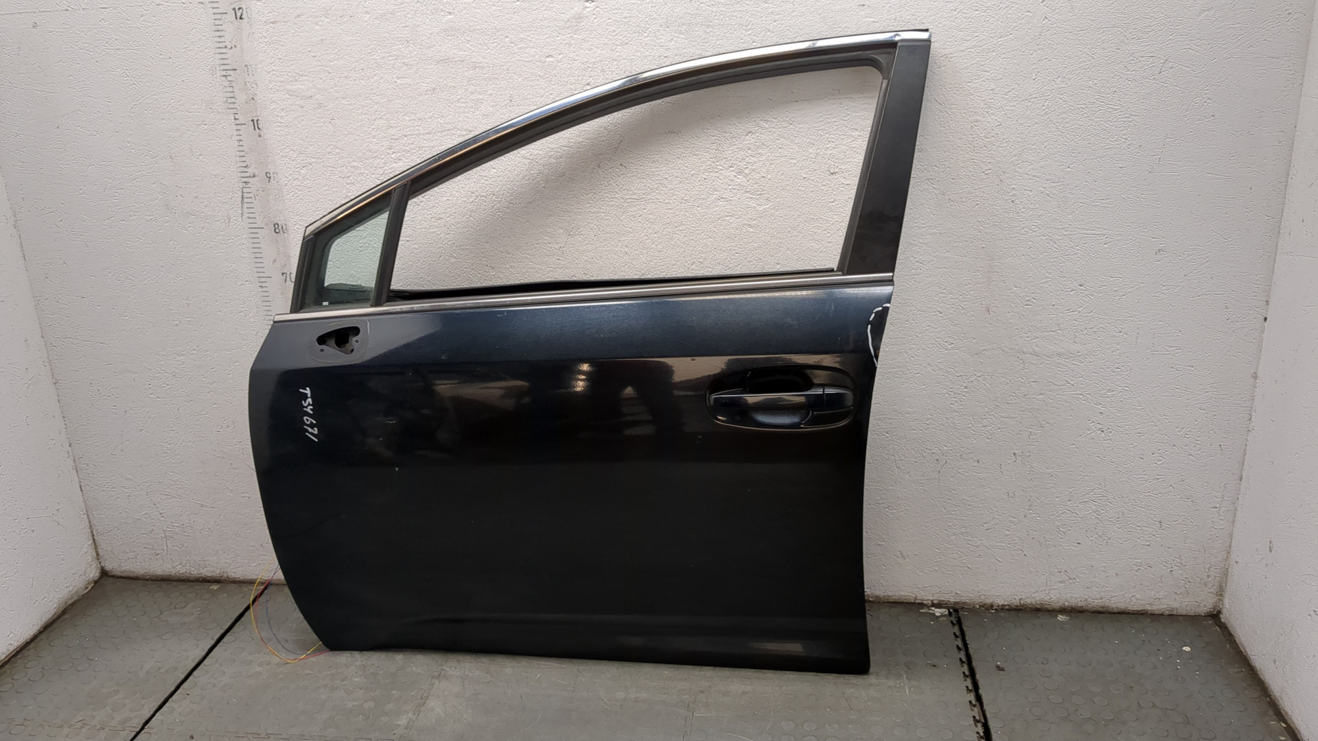 Дверь передняя левая